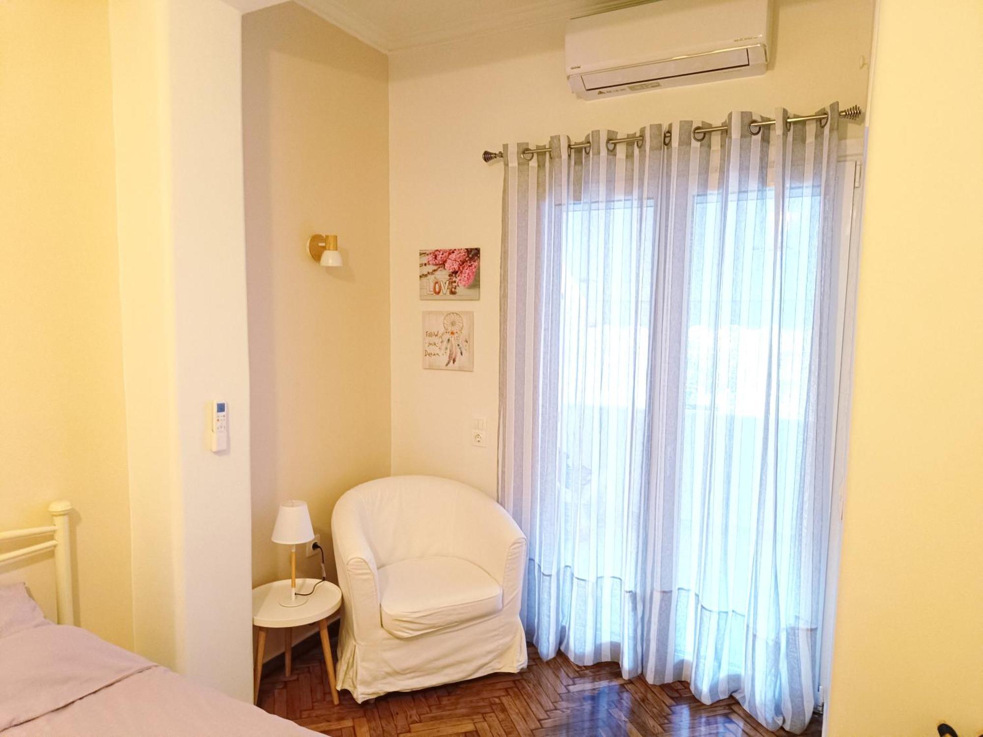 Golden Apartment In Victoria 아테네 외부 사진